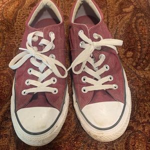 Maroon converse